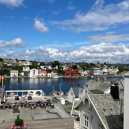 Parken Terrasse Leilighetshoteller Kopervik